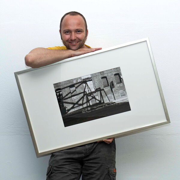 Ausstellung "behind the skyline" von Dani Brechbühl
